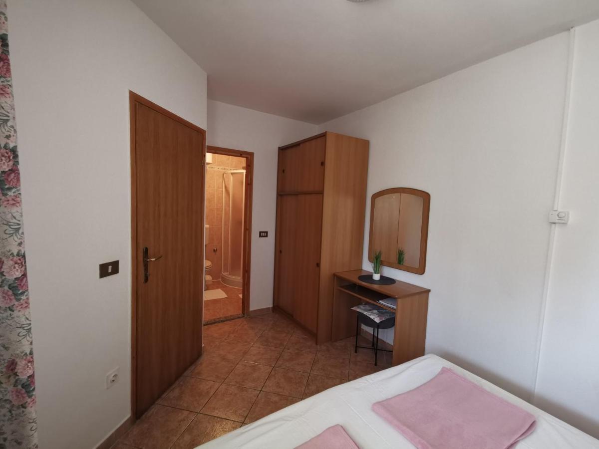 Apartments Porec Istria By Nina Extérieur photo
